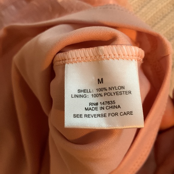 Romeo & Juliet dusty pink lace stretch crop top - Picture 3 of 4